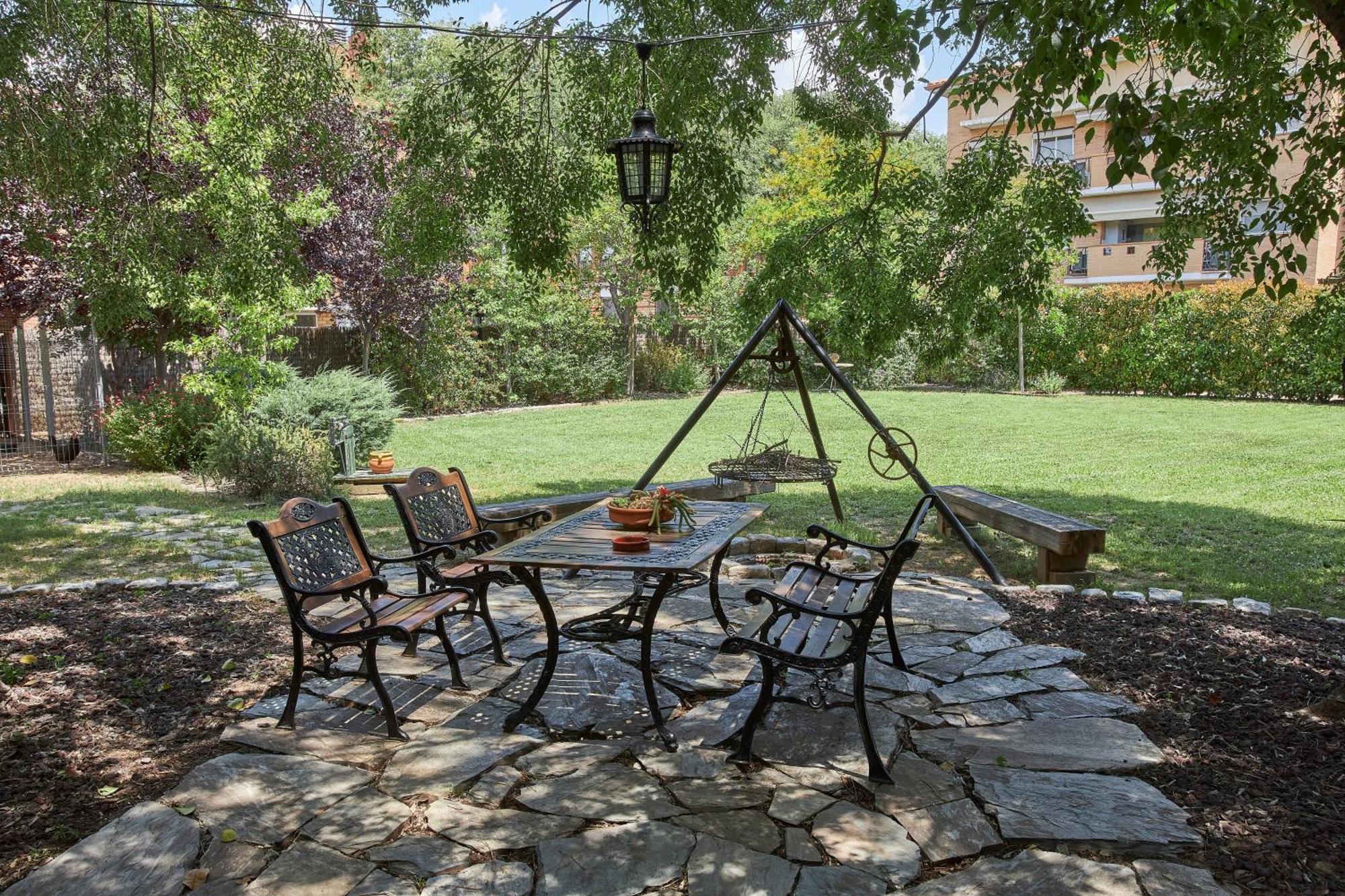 Mas Can Calet Aparthotel Les Franqueses del Valles Exterior photo
