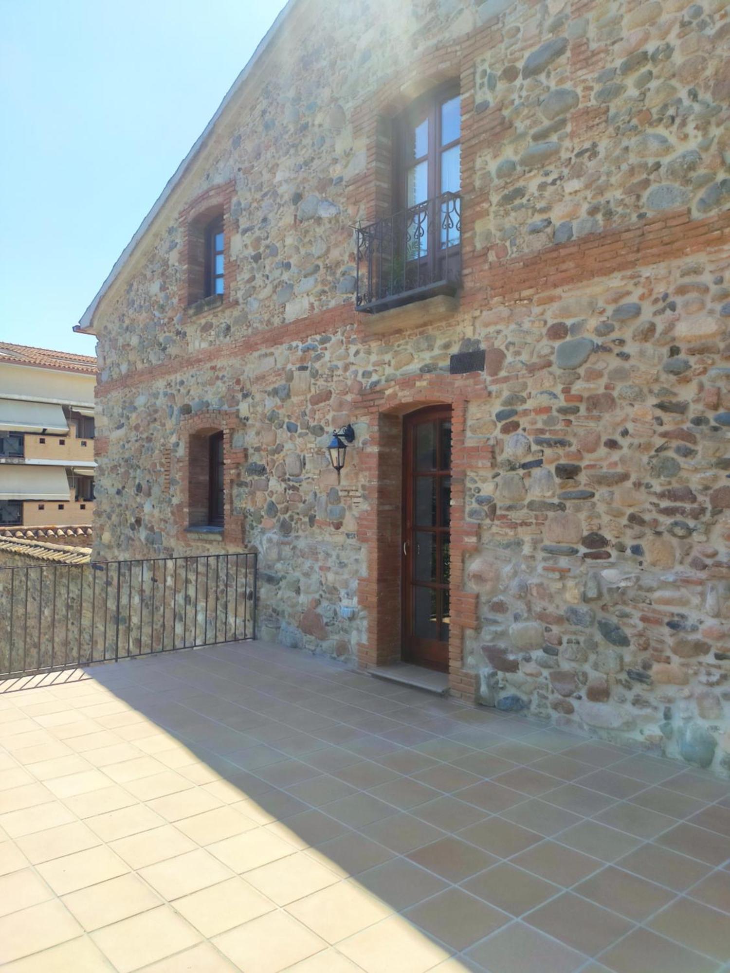 Mas Can Calet Aparthotel Les Franqueses del Valles Exterior photo